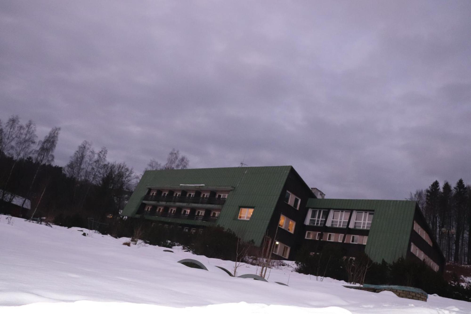 Hotel Albert - Retro Paseky nad Jizerou Buitenkant foto