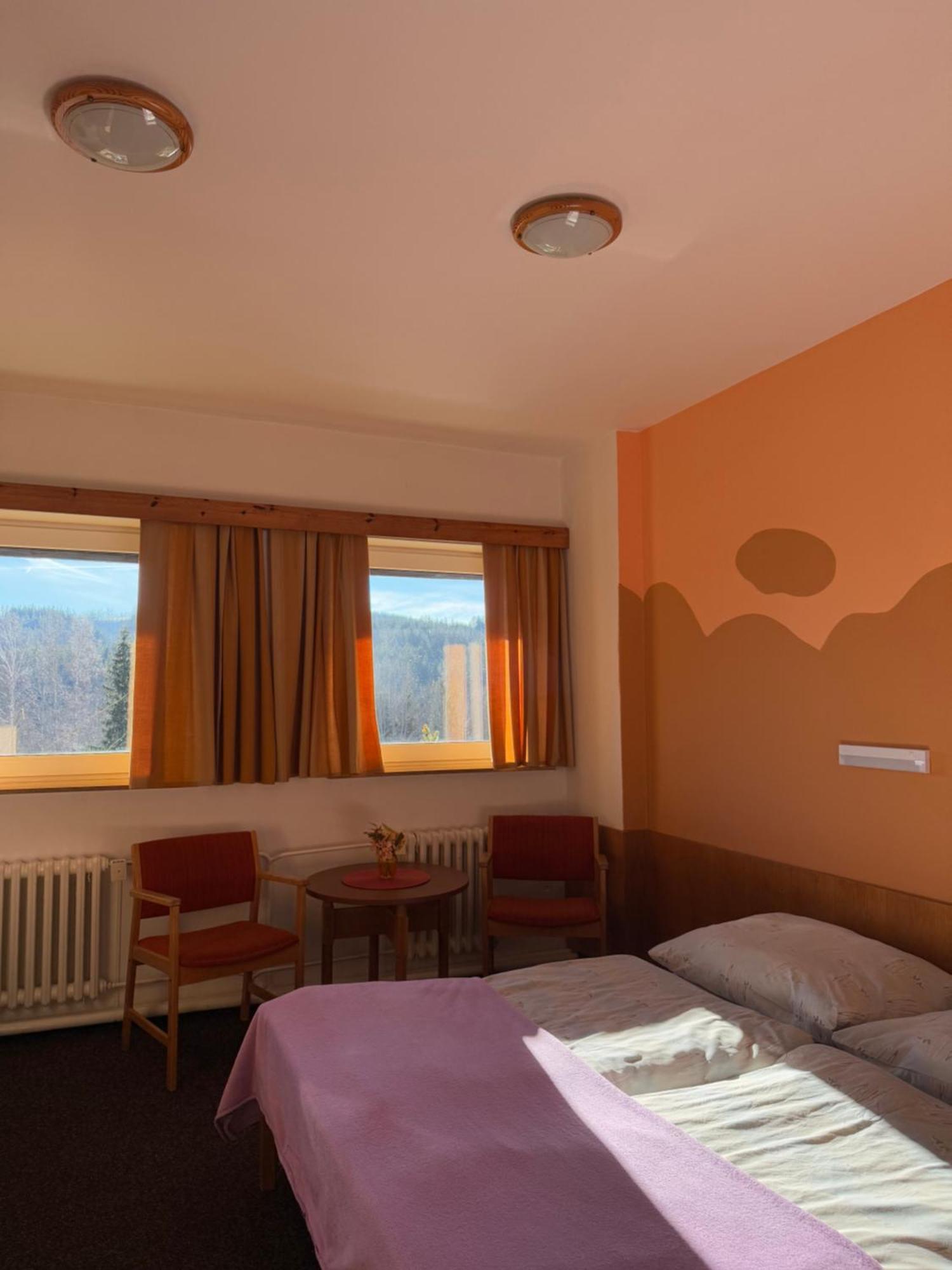 Hotel Albert - Retro Paseky nad Jizerou Buitenkant foto