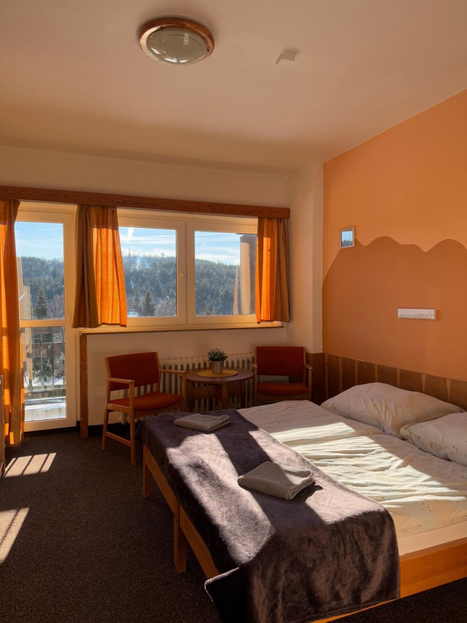 Hotel Albert - Retro Paseky nad Jizerou Buitenkant foto