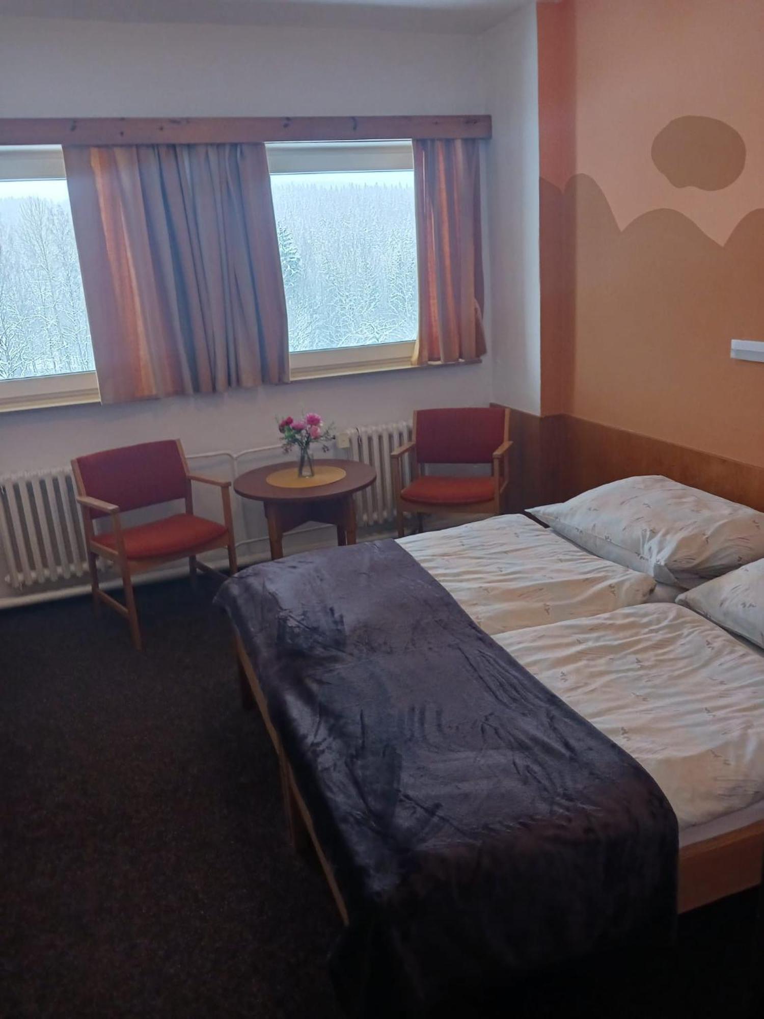 Hotel Albert - Retro Paseky nad Jizerou Buitenkant foto